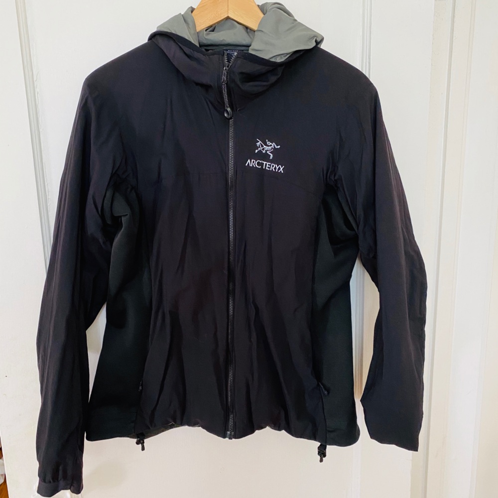 arc’teryx atom LT insulated hoodie